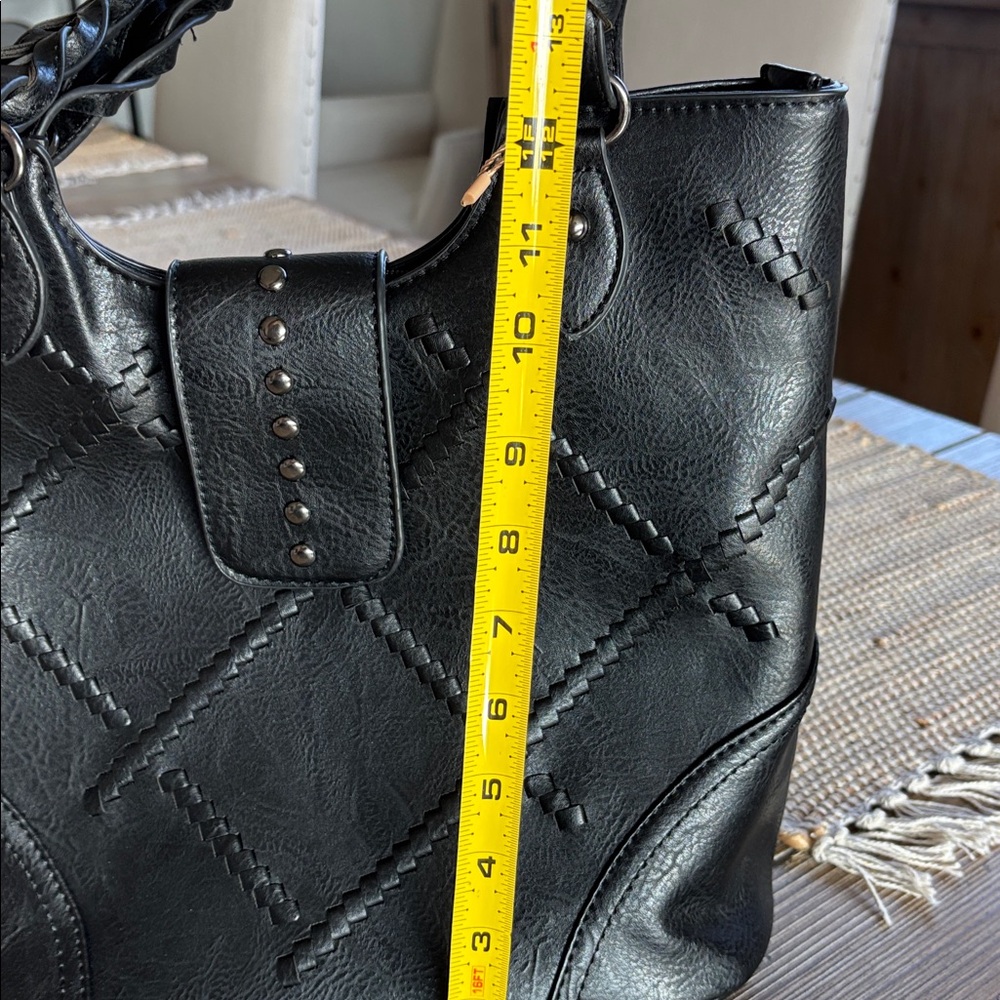 Black faux leather Purse with Studded Accents - Picture 7 of 12